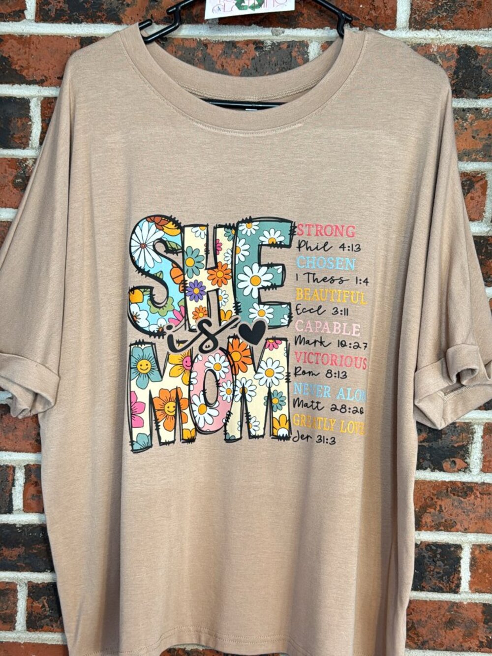 She Is MOM (02)